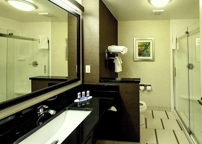 Fairfield Inn & Suites By Marriott Meridian