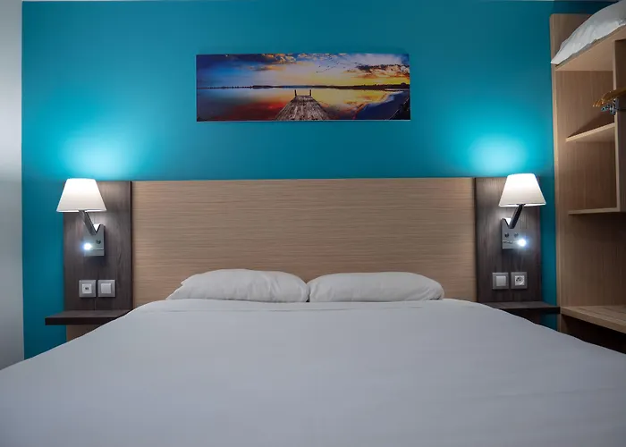Contact Hotel Bleu France Eragny Cergy