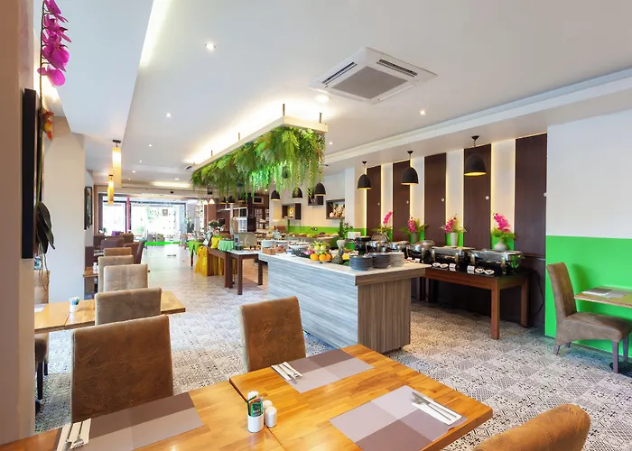 Thanthip Beach Resort Patong