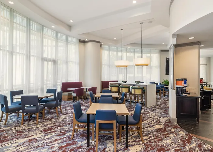 Hampton Inn & Suites Baton Rouge Downtown