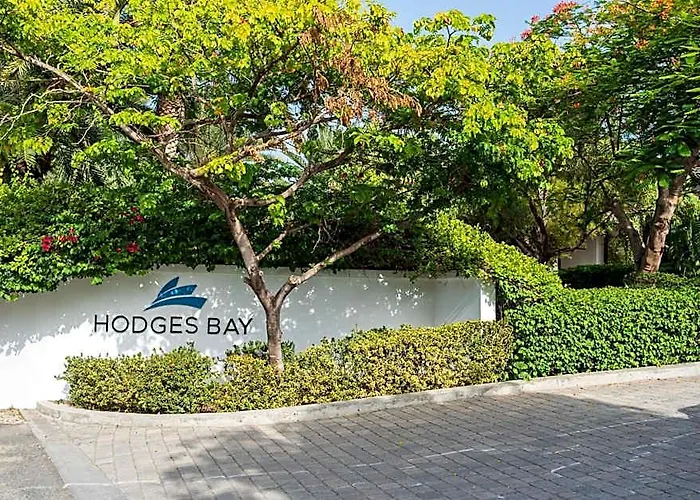 Hodges Bay Resort & Spa, An Hq Luxury Resort & Residences