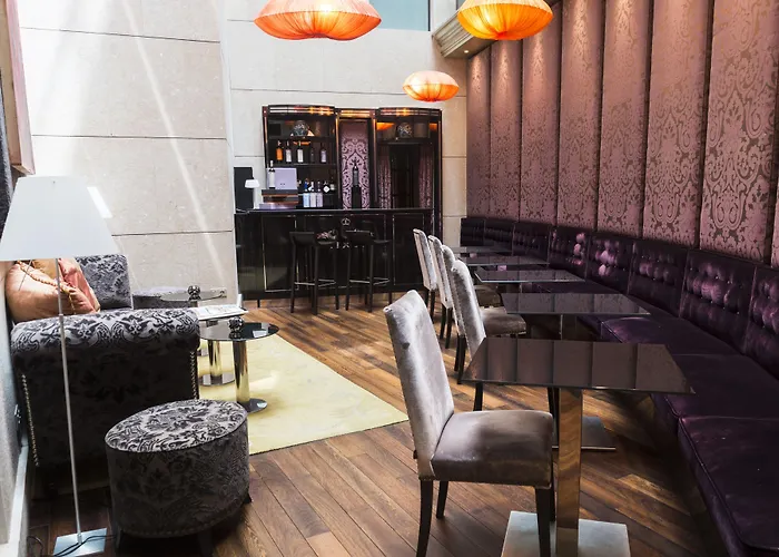Nexus Valladolid Suites & Hotel