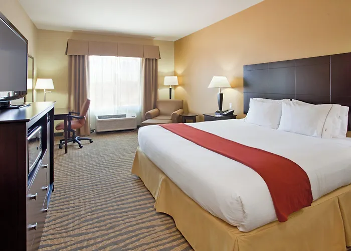 Holiday Inn Express & Suites Gallup East By Ihg