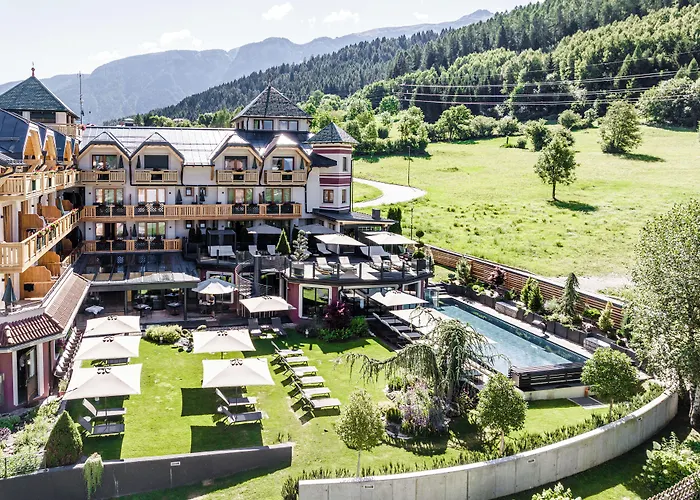Tevini Dolomites Charming Hotel