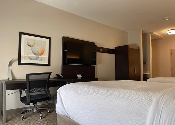 Junction City Inn & Suites