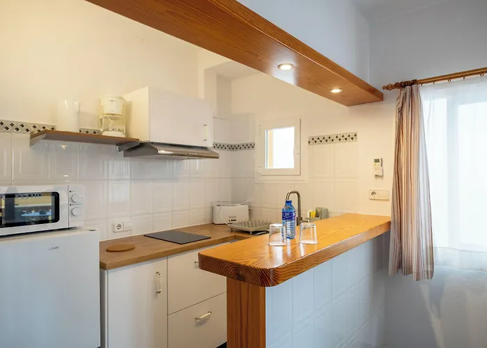 Hostal Doris - Adults Only