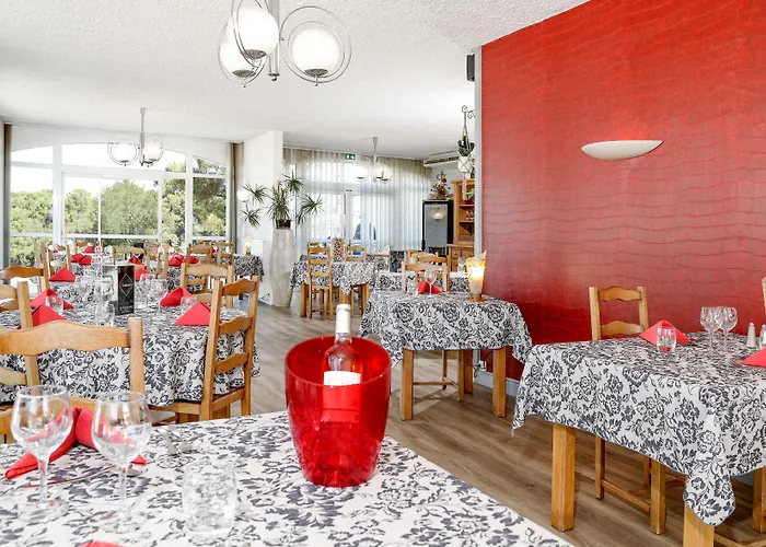 Hotel Restaurant Logis Le Tropicana
