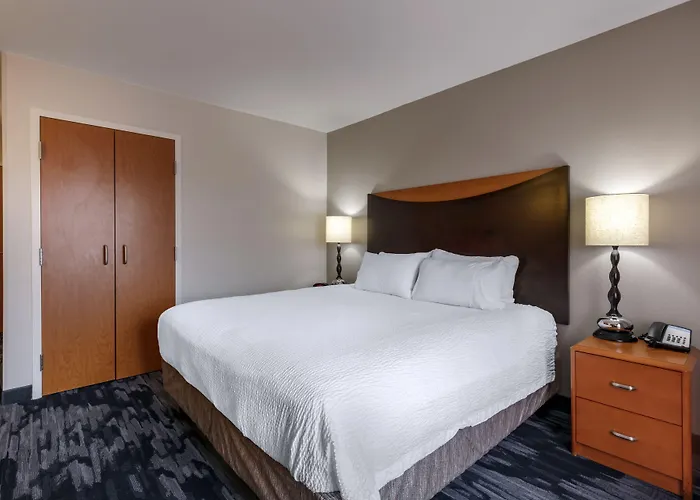 Fairfield Inn & Suites Columbus