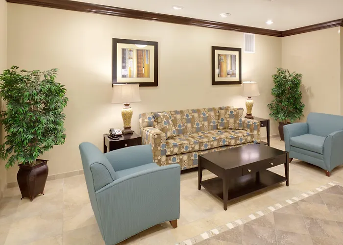 Holiday Inn Express & Suites - Omaha I - 80 By Ihg