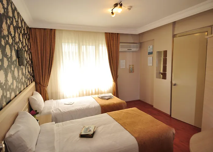 Mini Hotel Esmirna
