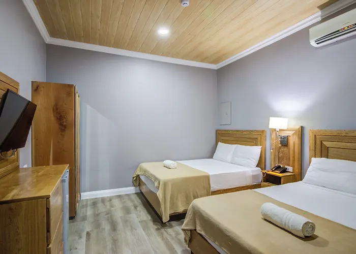Airport Suites Hotel