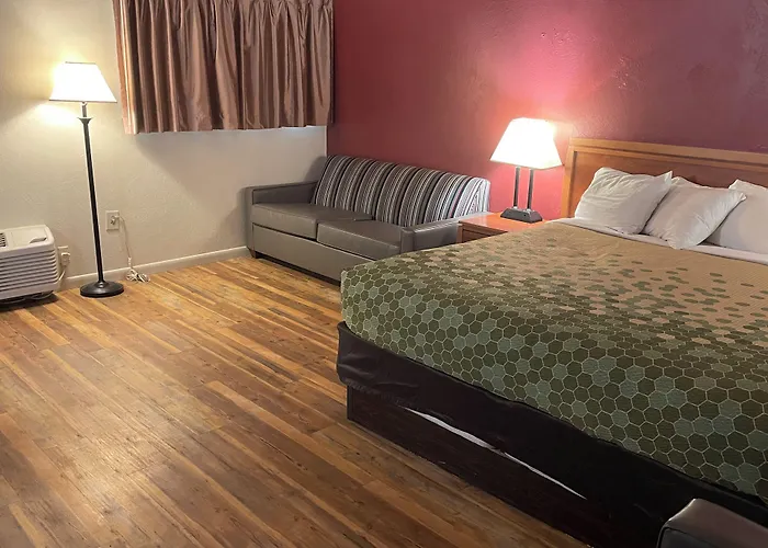 Harmony Inn & Suites