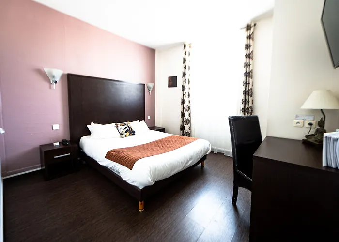 Brit Hotel Confort Auclair
