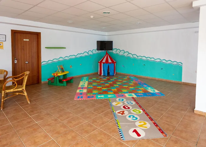 Hotel Oasis Atalaya
