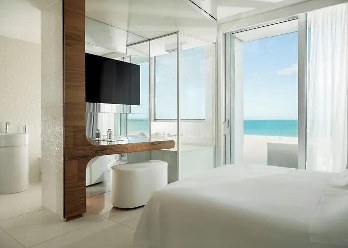 I-Suite Hotel
