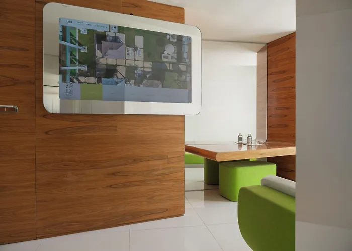 I-Suite Hotel
