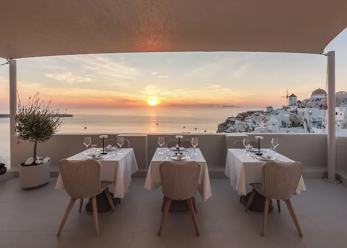 Art Maisons Oia Castle