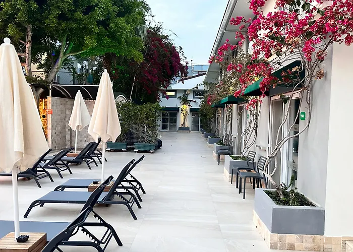 Tonoz Beach Hotel
