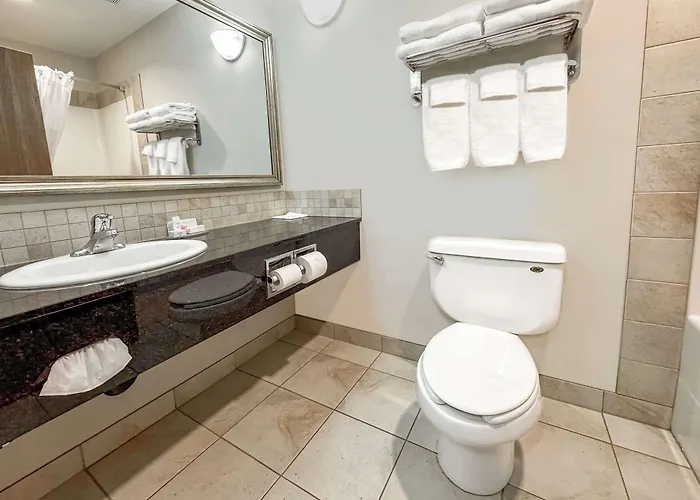 Coast Weyburn Hotel