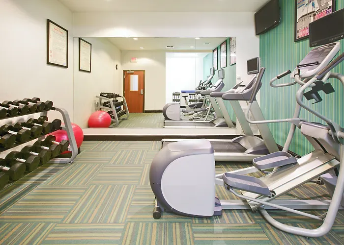 Holiday Inn Express & Suites - Denton North By Ihg