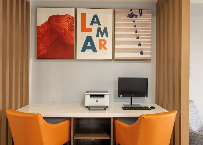 Holiday Inn Express Hotel & Suites Lamar By Ihg