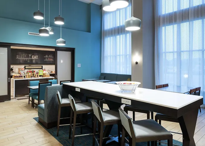 Hampton Inn & Suites Rochester-North