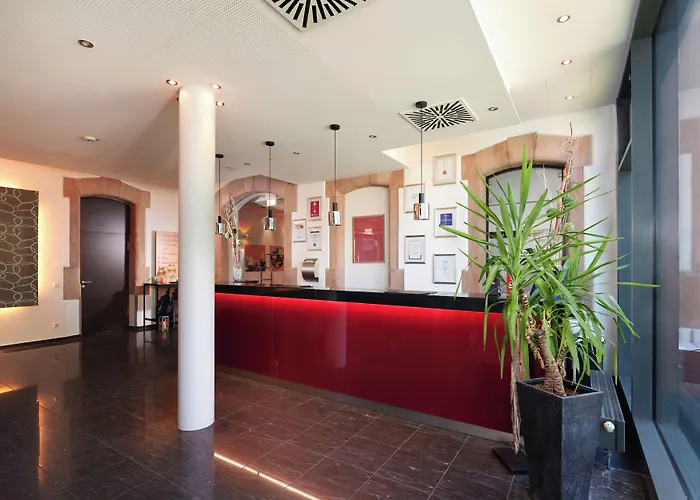 Novina Hotel Tillypark