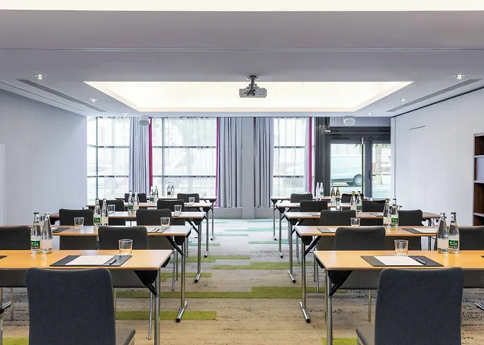 Courtyard By Marriott Paris Saint Denis