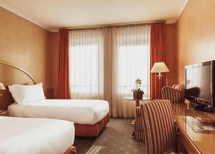 Agora' Palace Hotel