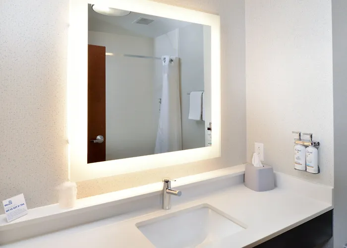 Holiday Inn Express Hotel & Suites Carthage By Ihg