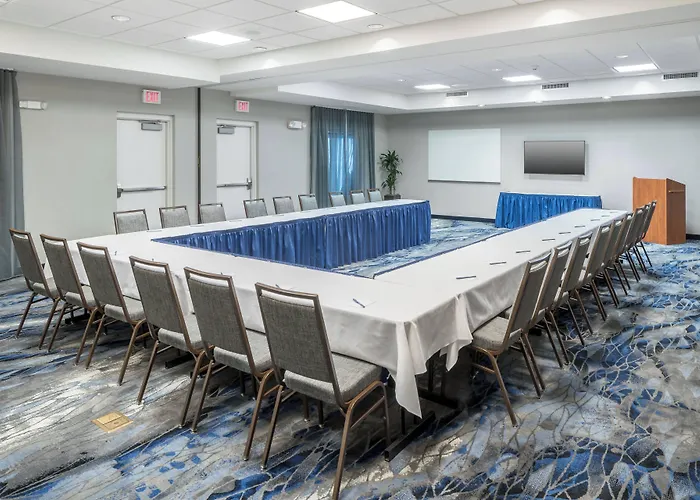 Fairfield Inn & Suites Kansas City Overland Park