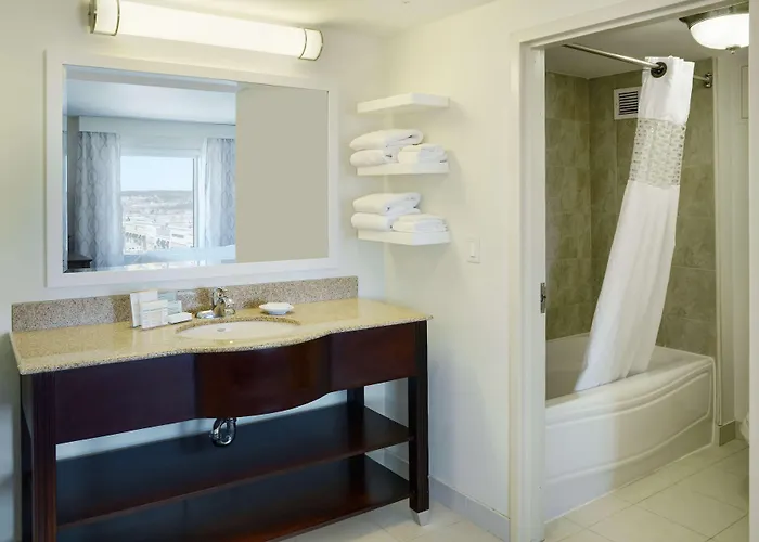 Hampton Inn & Suites Saint John