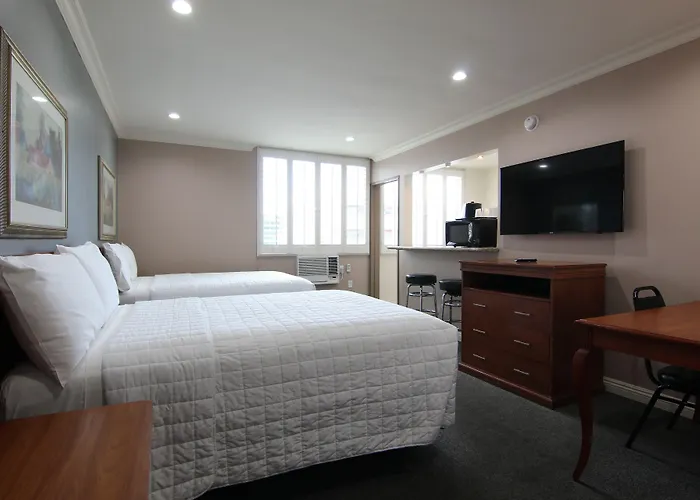 Dunes Inn - Wilshire (Adults Only)