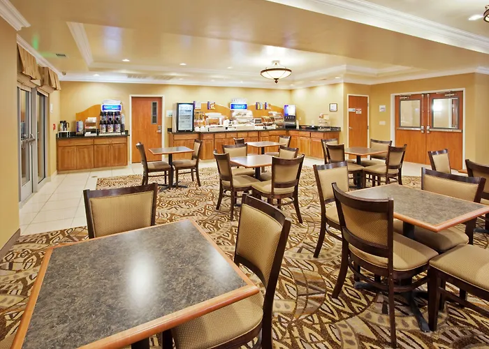 Holiday Inn Express & Suites Oroville Lake By Ihg