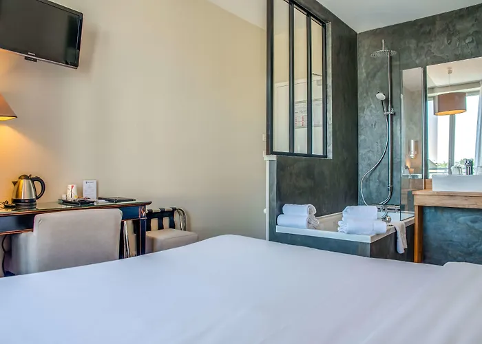 Best Western Hotel De La Plage Saint Marc sur Mer