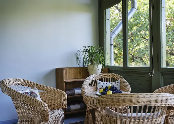 Villa Ammende Restaurant And Hotel