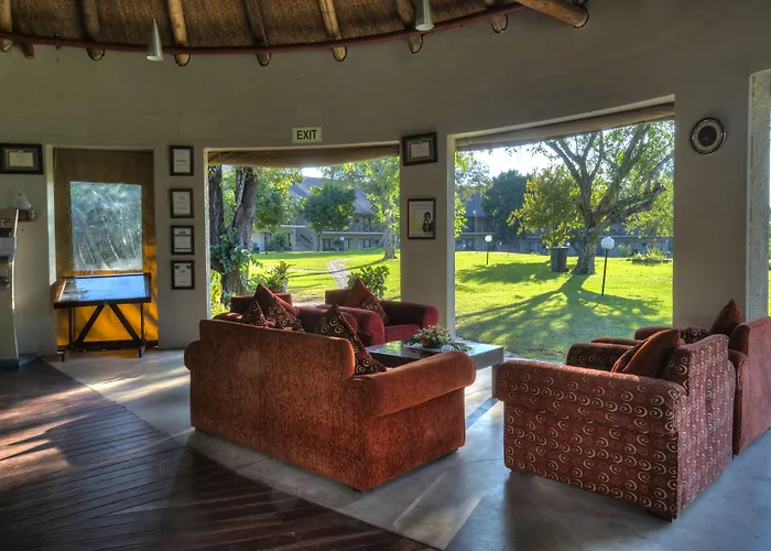 Azambezi River Lodge
