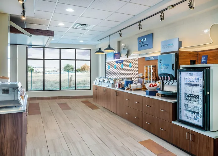 Holiday Inn Express Hotel & Suites Tappahannock By Ihg