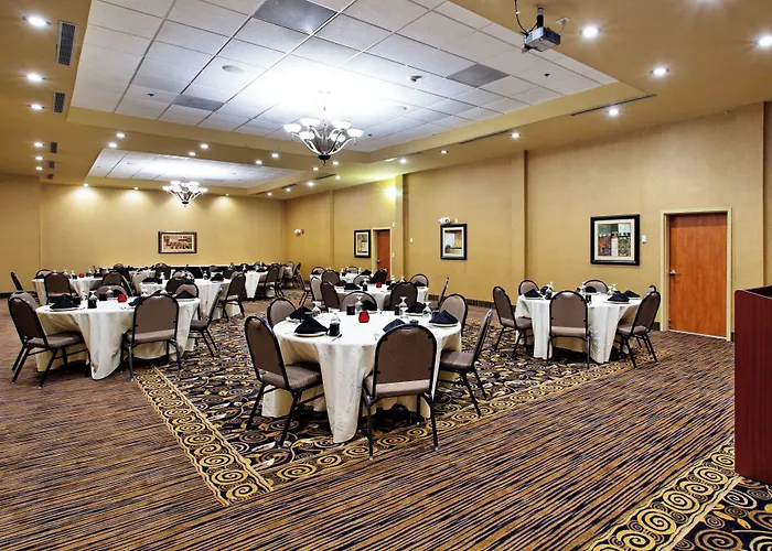 Holiday Inn Hotels Batesville By Ihg