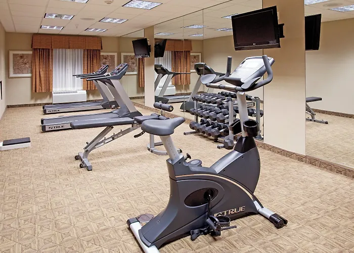 Holiday Inn Express & Suites Buffalo By Ihg