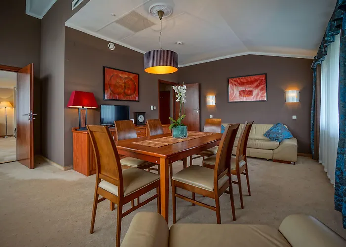 Farmona Hotel Business&SPA