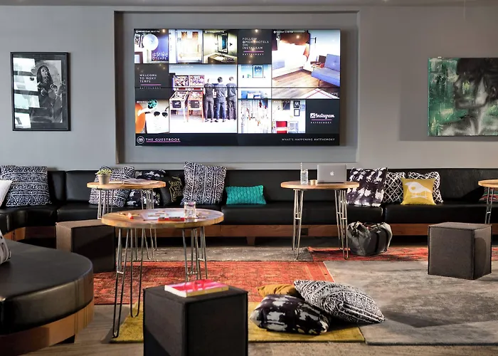 Moxy Phoenix Tempe/Asu Area