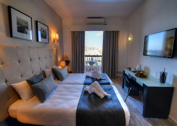 St. Julian'S Bay Hotel