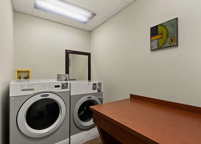 Best Western Plus Orangeville Inn & Suites