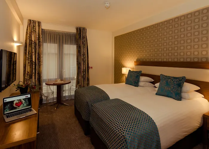 Leopold Hotel