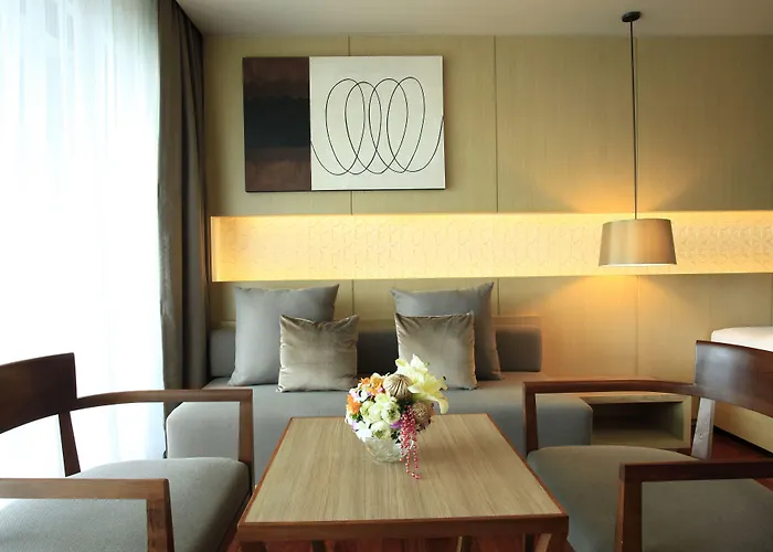 Phuket Graceland Resort And Spa