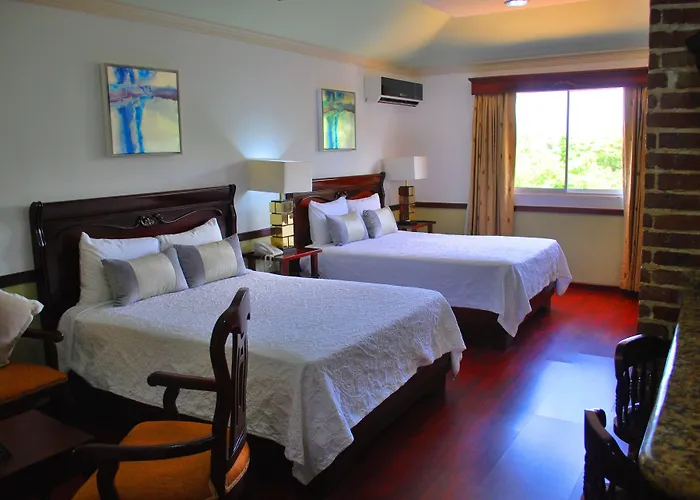 Platino Hotel & Casino