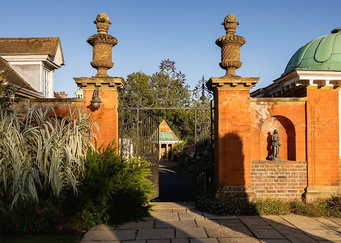Barnett Hill Hotel