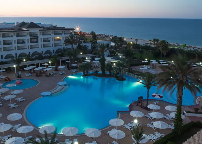 El Mouradi Palm Marina - Couple Et Famille Uniquement