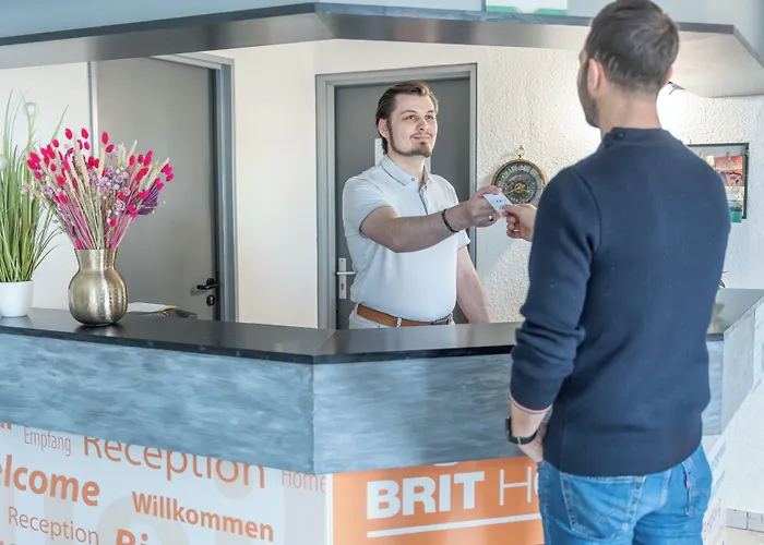Brit Hotel Essentiel Tours Nord